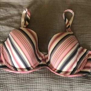 Body by Victoria, Lined Demi: 32DD.  EUC!